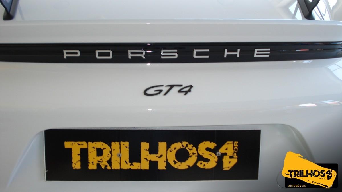 PORSCHE CAYMAN 718 GT4